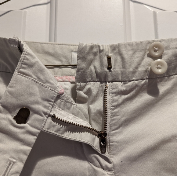 Shorts - Picture 3 of 5